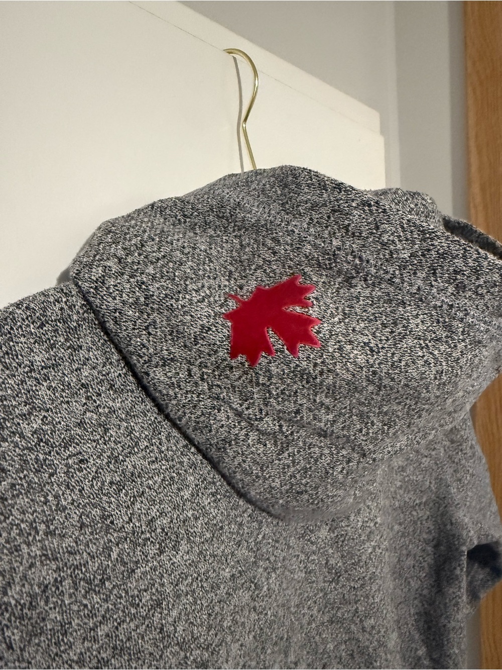 120. Roots Kids Salt & Pepper Appliqué Hoodie XL 11-12 Years - Picture 7 of 9
